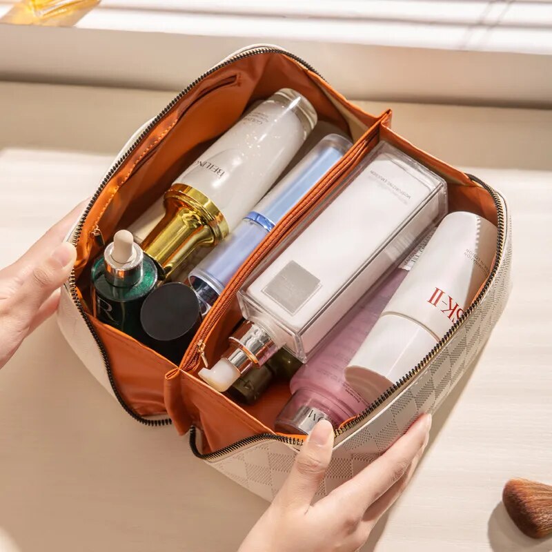 Tidy Tote™ Traveler's Touch-Up Bag